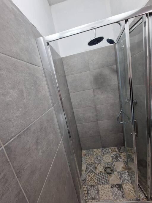 Obiteljski Stan Kastel Luksic Apartment Kaštela Exterior foto